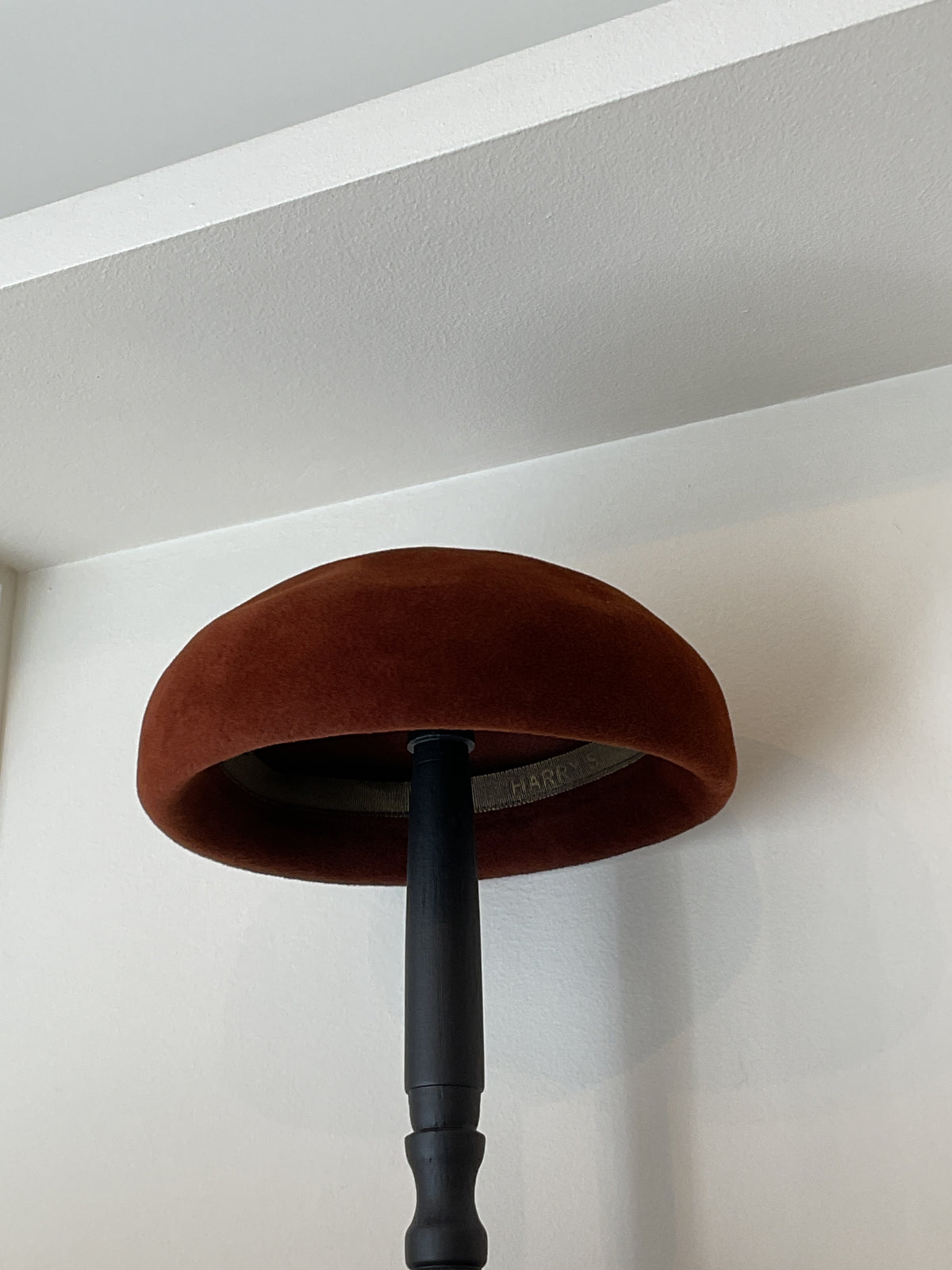 Harry’s | velvet Brown bibi hat