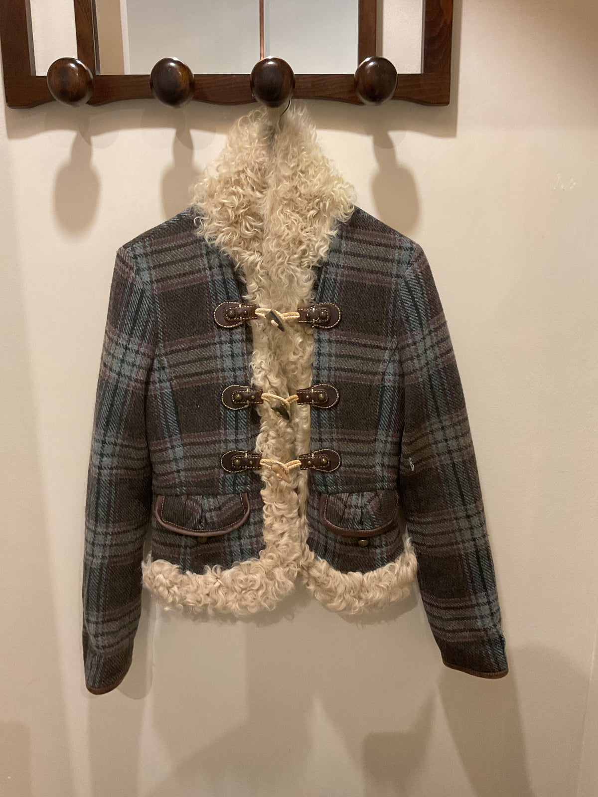 Cerruti 1881 | Short Checked Wool Coat with Shearling Trim