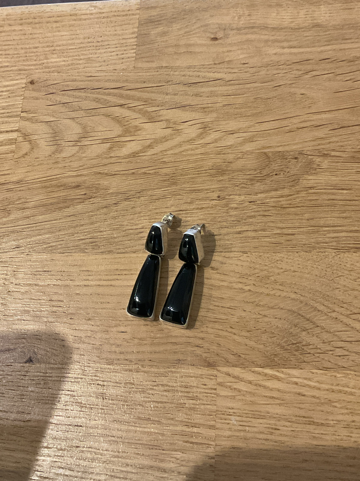 Unknown | Silver earrings onyx insert