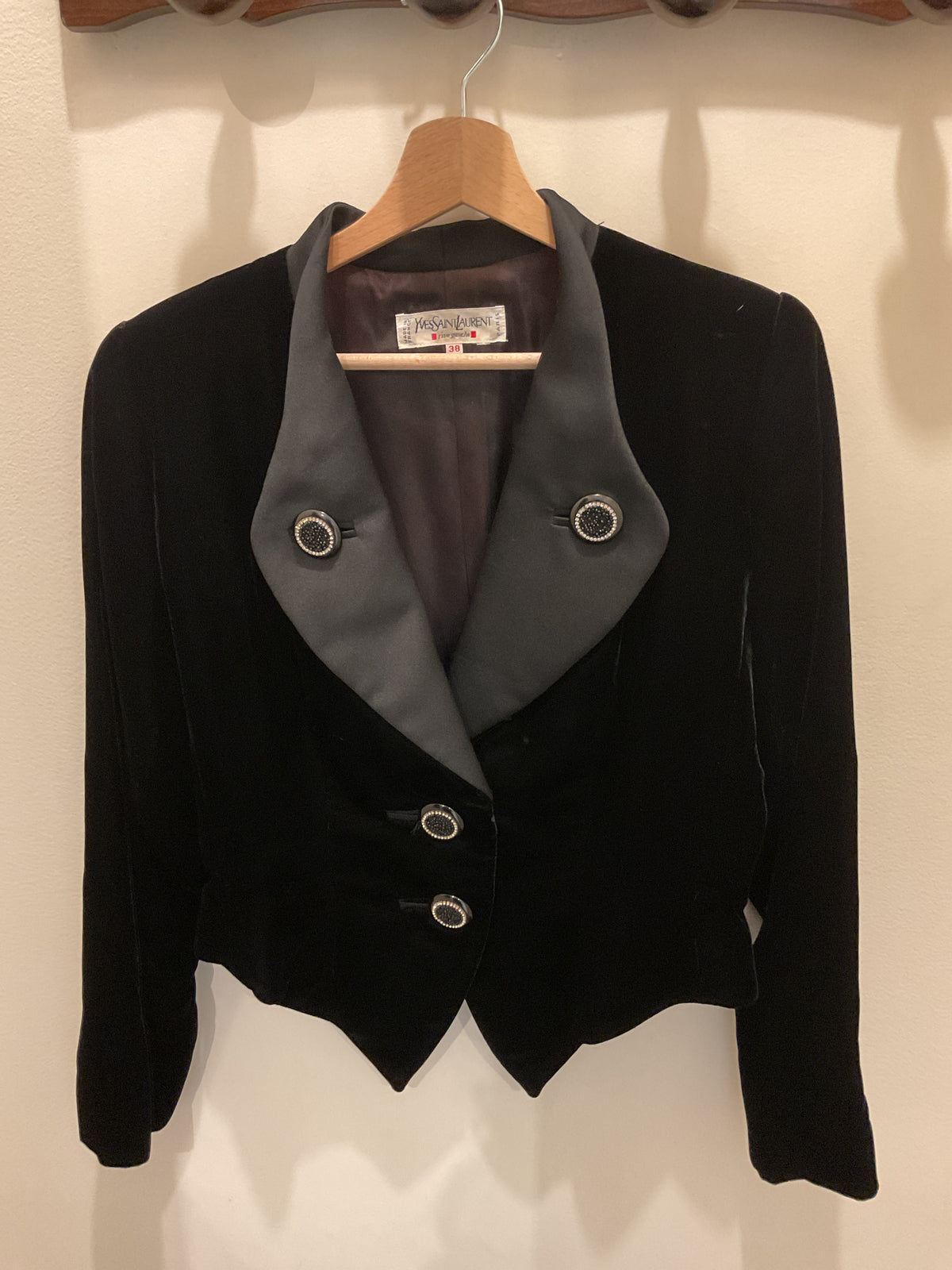 Yves saint Laurent | Black velvet blazer 4 buttons