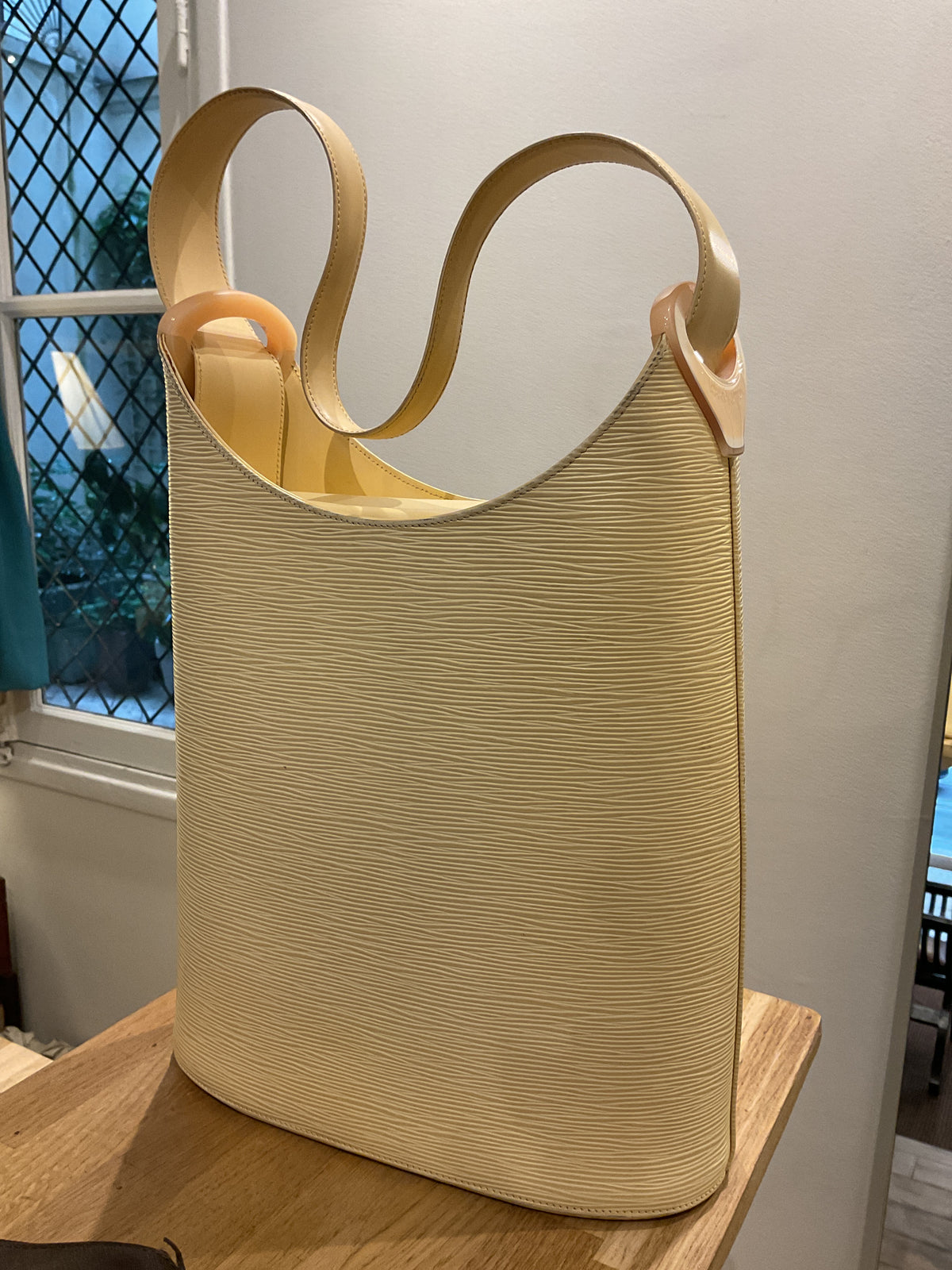 Louis Vuitton | Beige Épi Bag