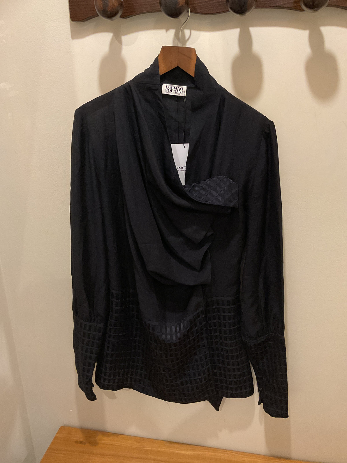 Luciano Soprani | Black geometric embroided shirt T.S