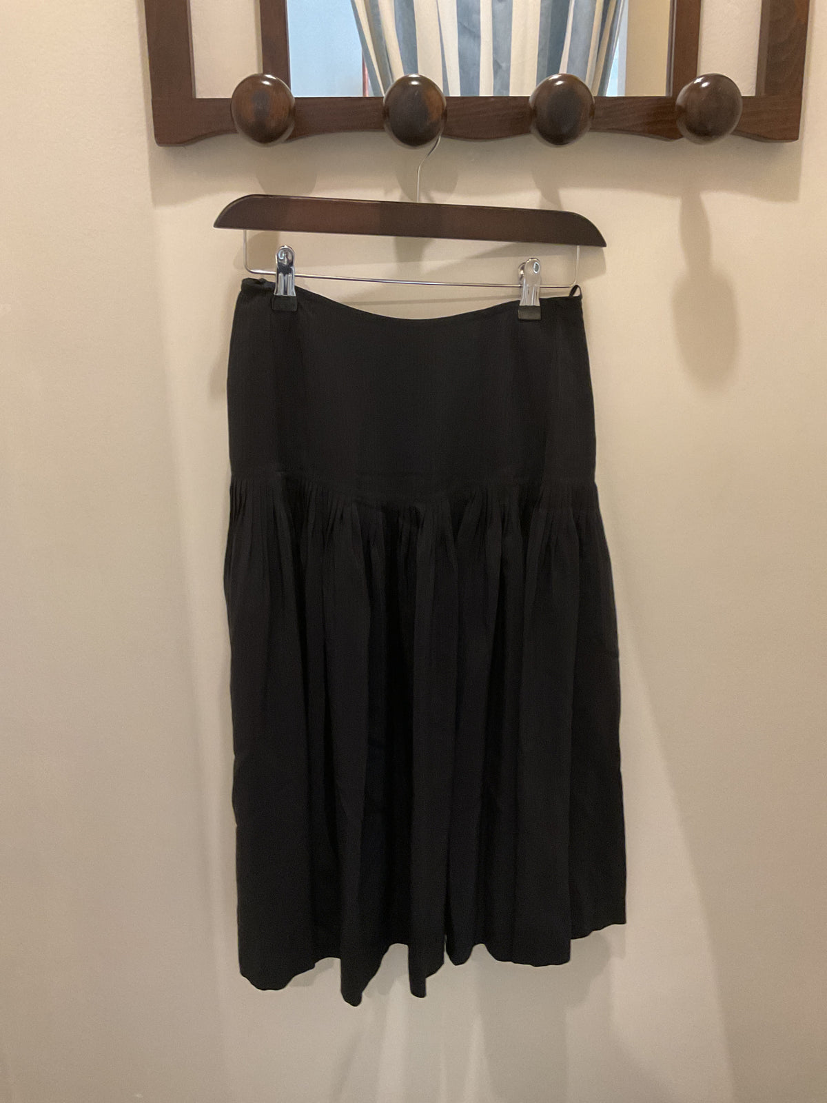 Ungaro | Black pleated skirt