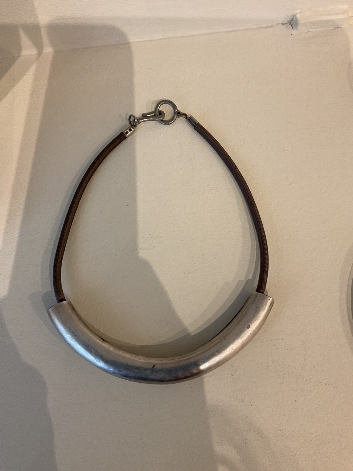 UBU Paris | Ethnical Leather and Metal Necklace