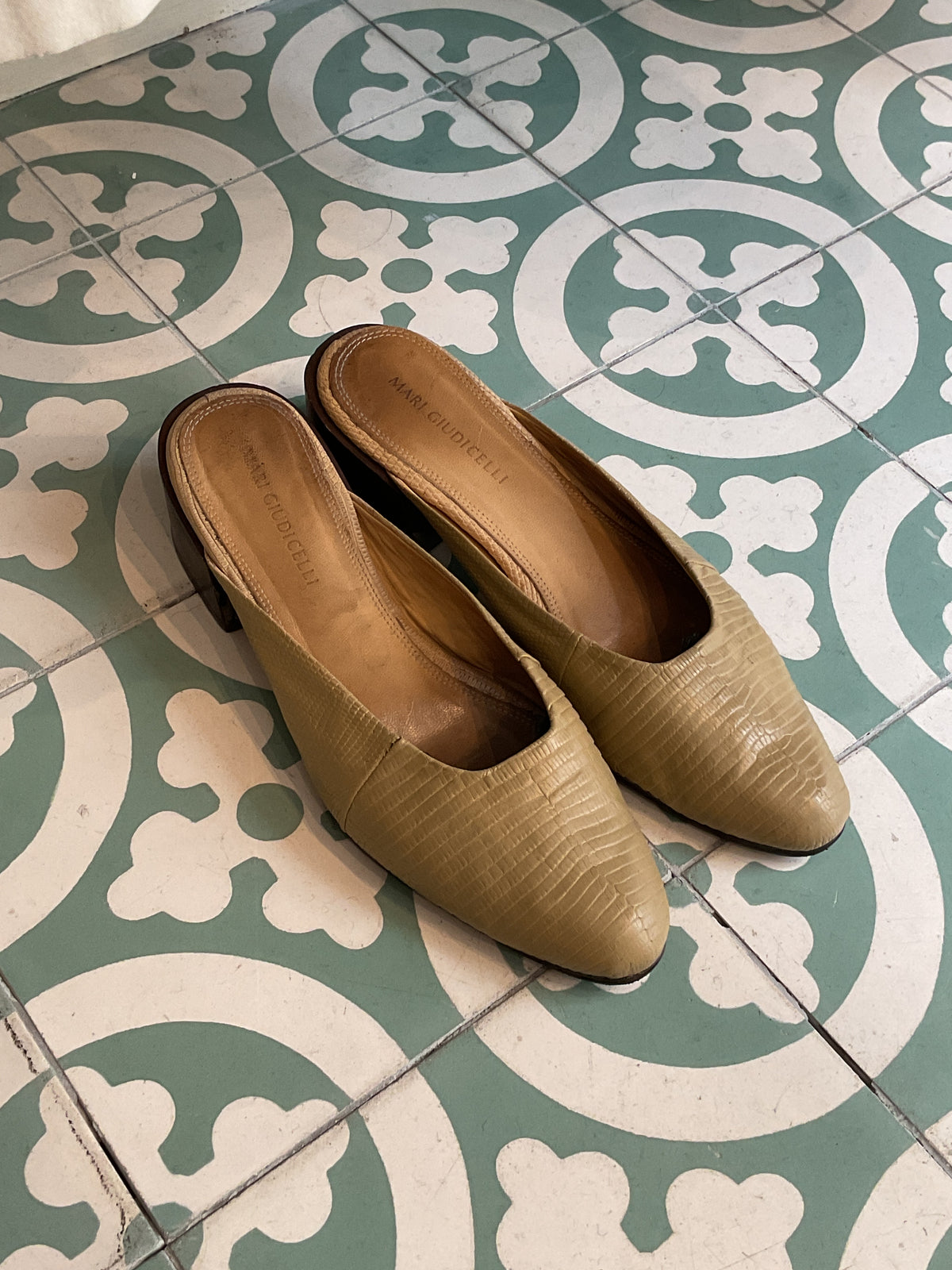 Mari Giudicelli | Beige Leather mules Shoes