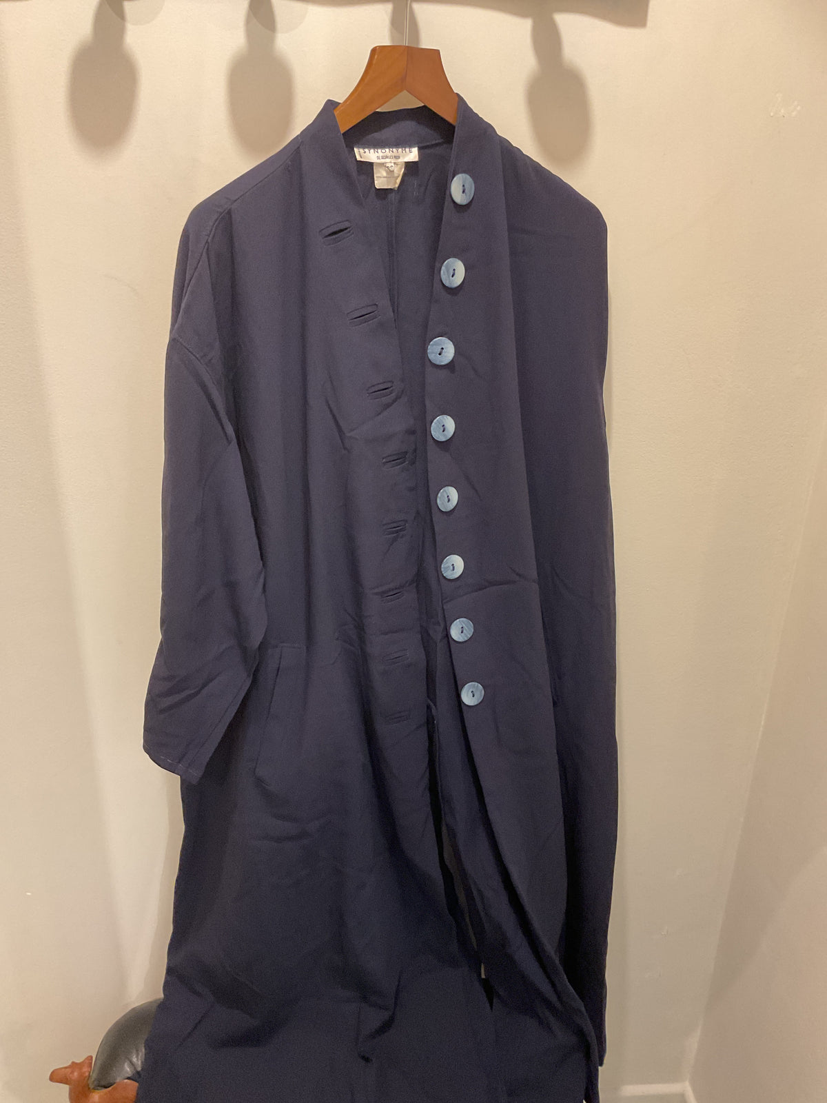 Synonyme | Long navy trench