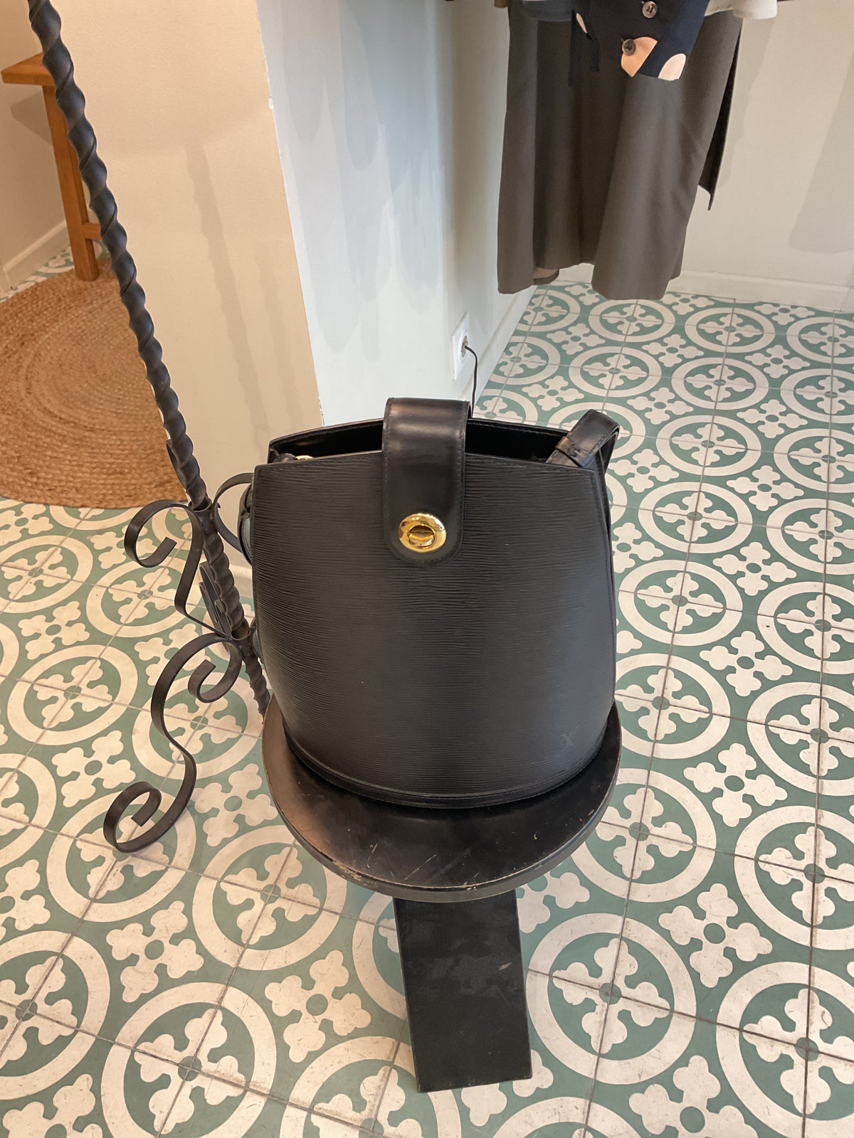 Louis Vuitton | Black Bucket Bag