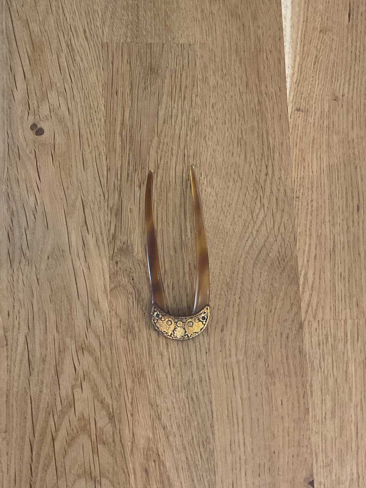 Unknown | Hair Clip