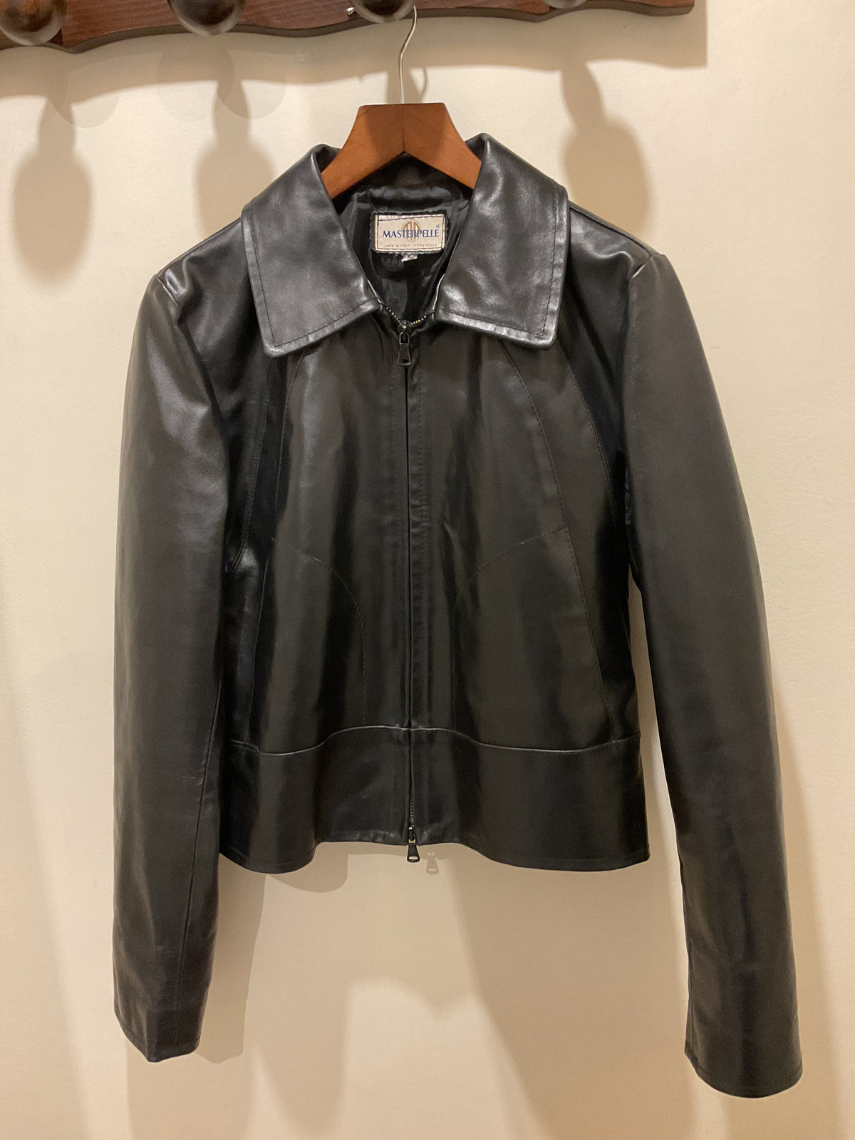 Masterpele | Black fitted Leather Jacket