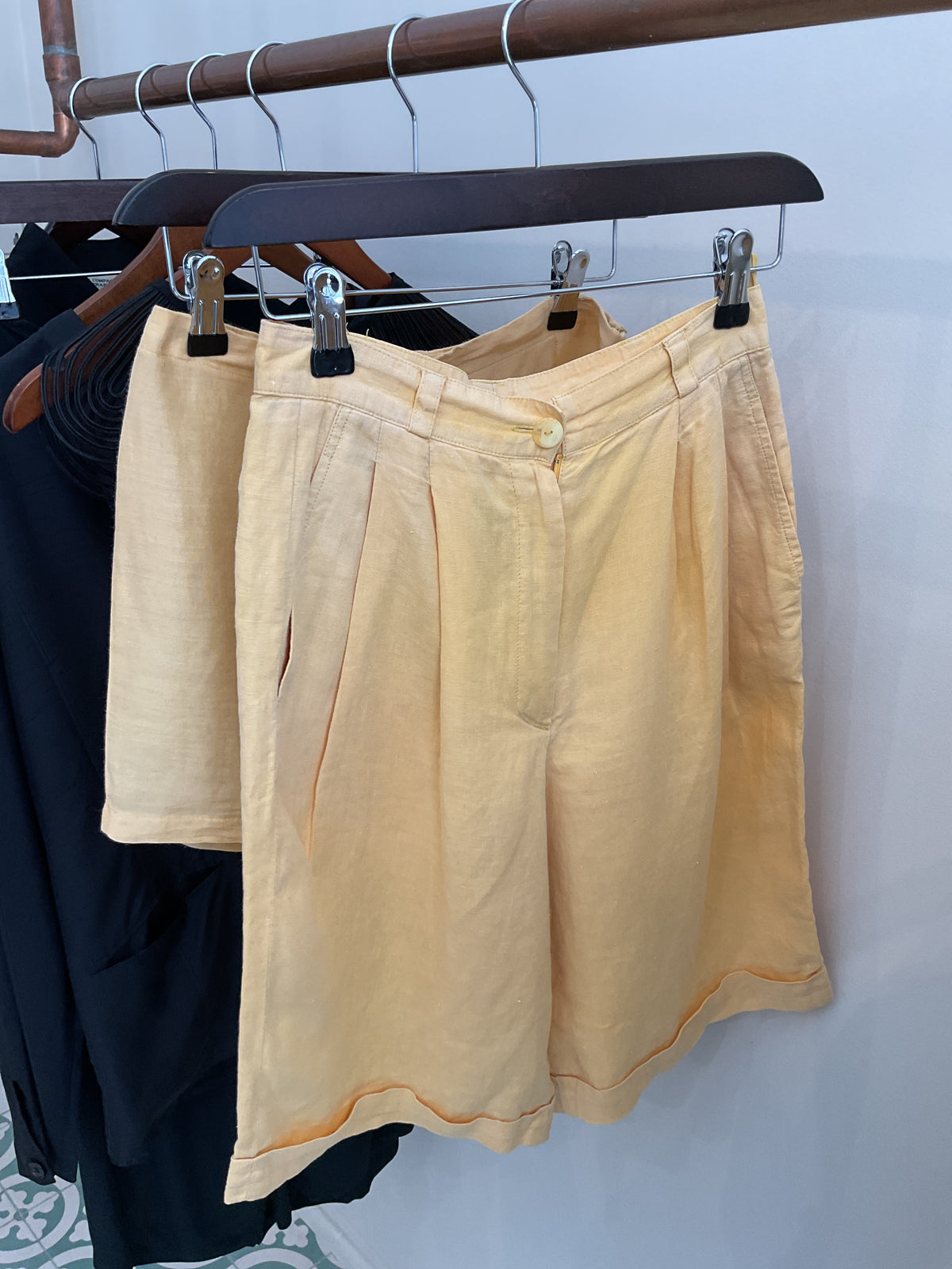 Georges Rech | yellow shorts