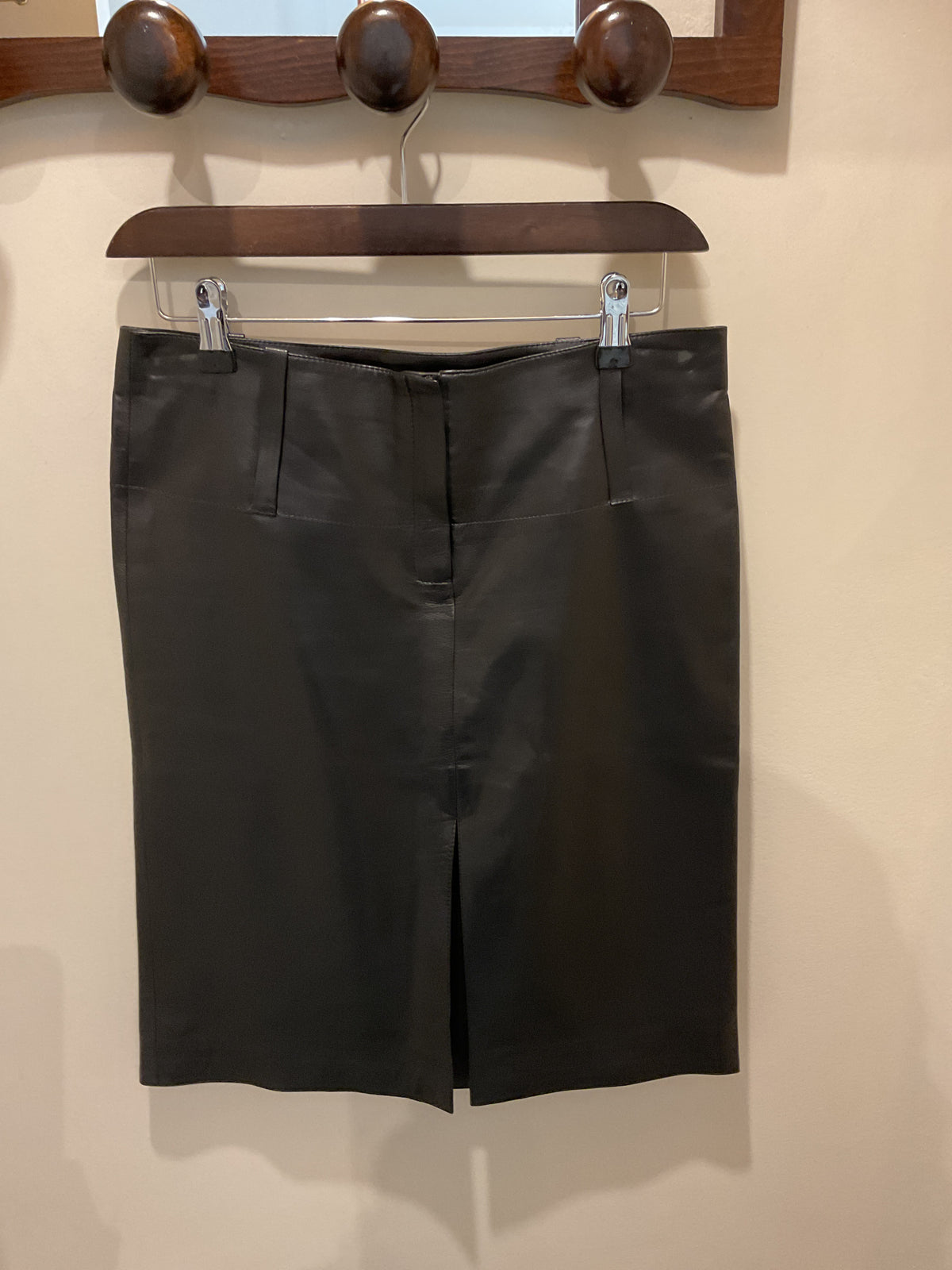 Mario Valentino | Black Leather skirt