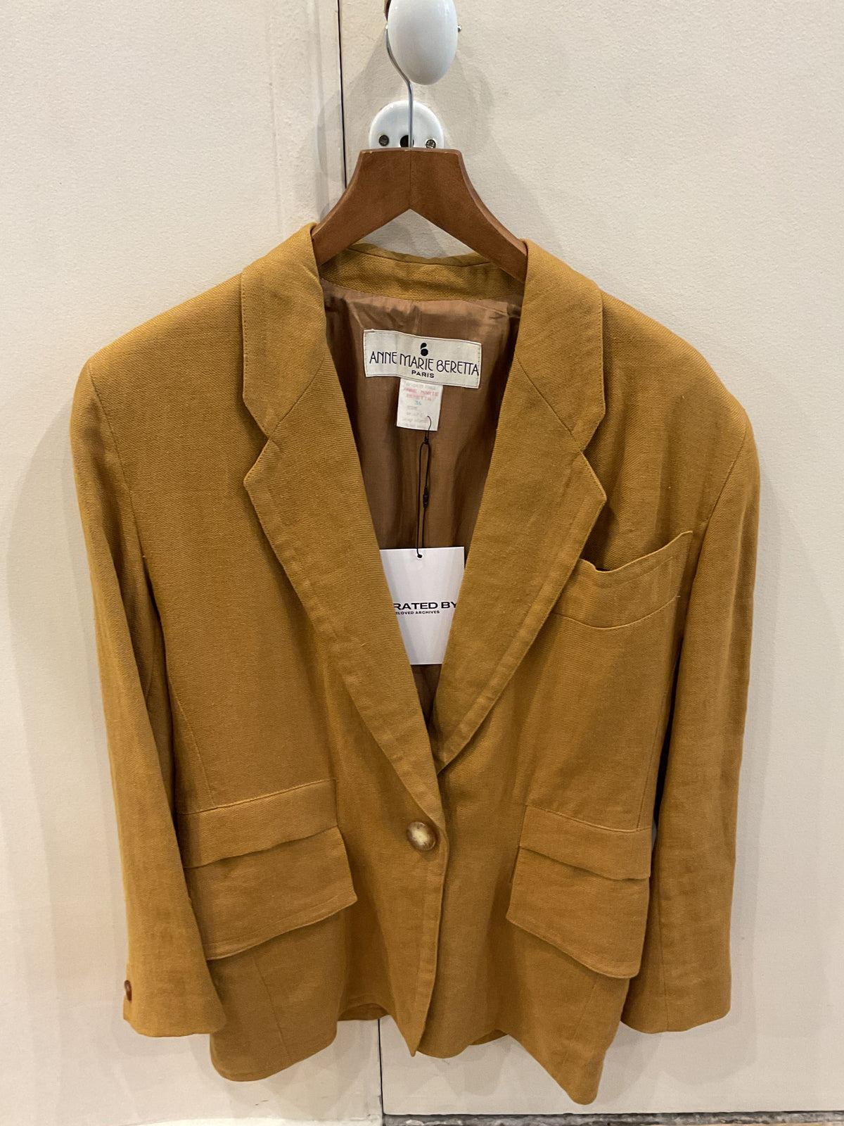 Anne marie Beretta | one button blazer moutarde
