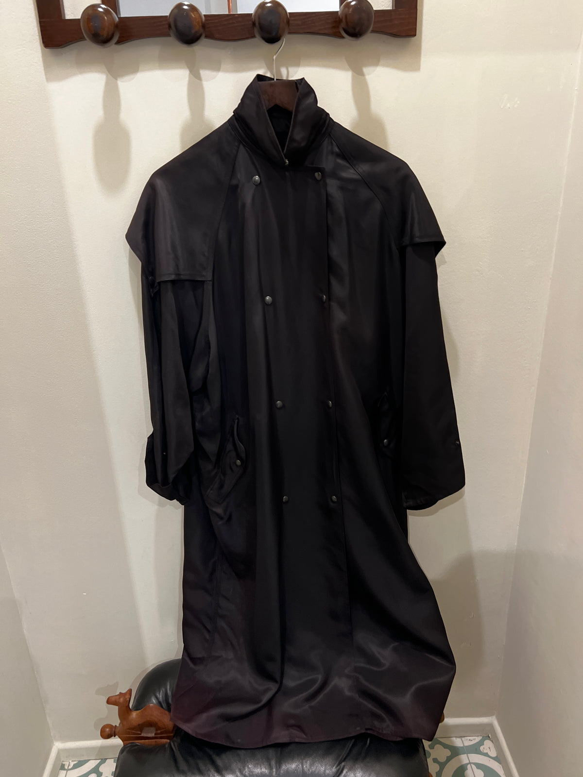 Penny black | Black raincoat