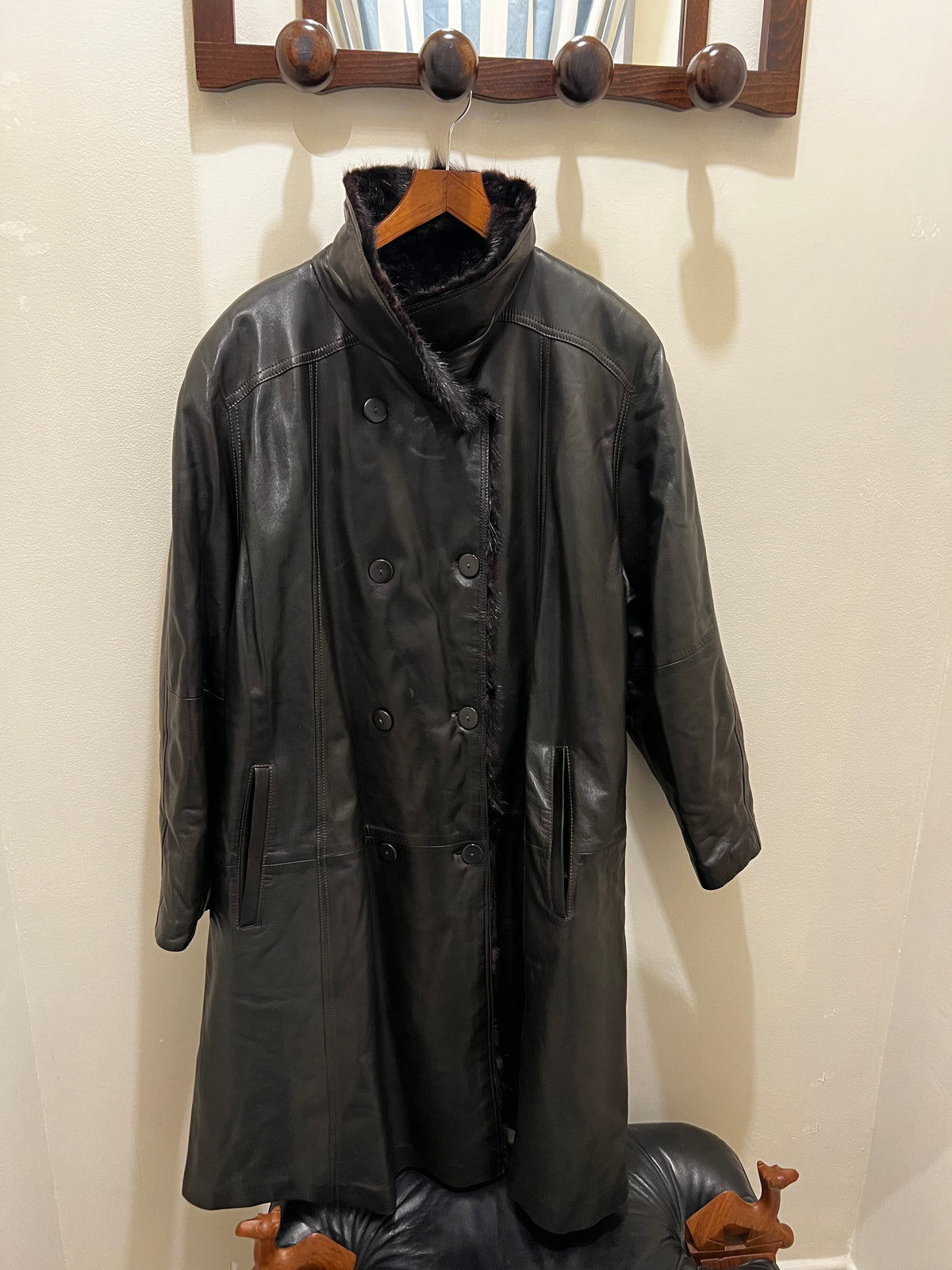 Furs Ettex | Long leather black coat with fur